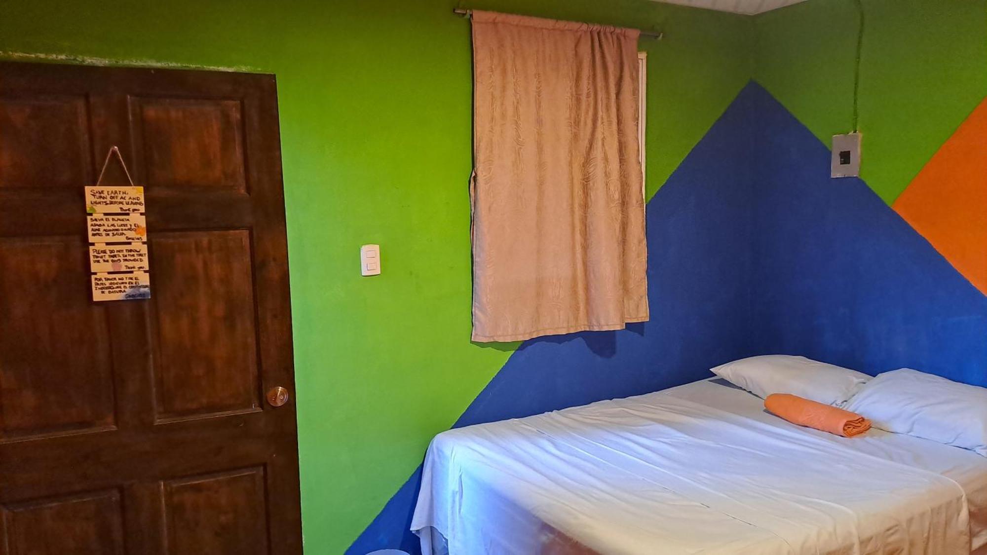 Hostal Nina Oly Tamanique Phòng bức ảnh